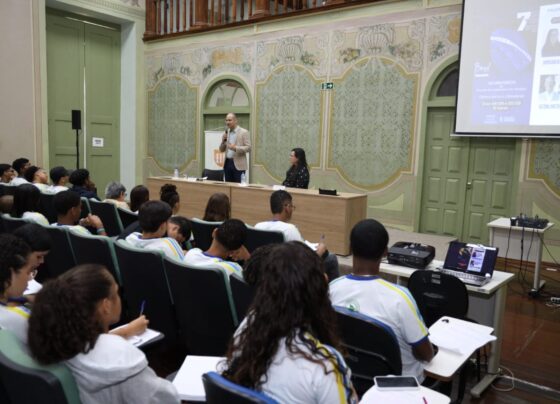 Elese realiza Seminário sobre Democracia e Cidadania em comemoração à Semana da Pátria