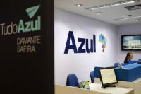 Azul quer levantar capital após acordo com credores, diz presidente