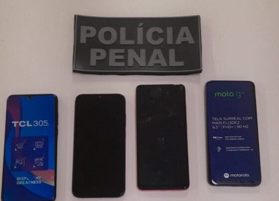 Prestador de serviço é preso com quatro celulares no Presídio de São Cristóvão