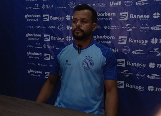 Entrevista com o lateral AIRTON