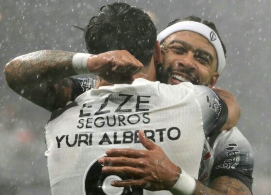 Hugo Souza conta reação de Yuri Alberto quando Corinthians contratou Memphis