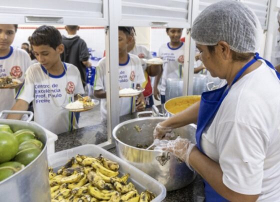 Alimentação escolar em Sergipe recebe investimentos e distribui refeições de qualidade