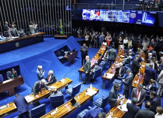 Senado aprova texto-base da reforma tributária