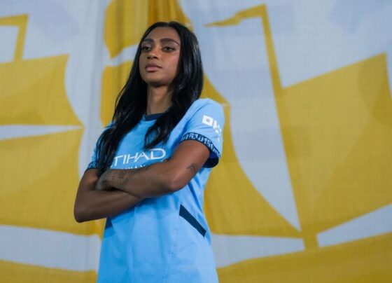 Manchester City anuncia contratação da brasileira Kerolin