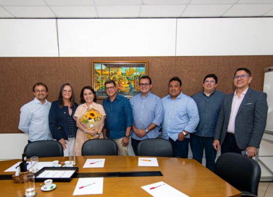 PREFEITA EMÍLIA CORRÊA REAFIRMA COMPROMISSO COM O CENTRO DE ARACAJU JUNTO À ASSOCIAÇÃO COMERCIAL – FaxAju