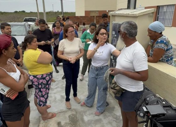 PREFEITA EMÍLIA CORRÊA VISITA ÁREAS AFETADAS PELAS CHUVAS EM ARACAJU E O CENTRO DE MONITORAMENTO – FaxAju