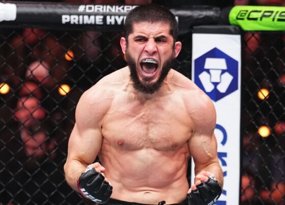 UFC 311: Makhachev finaliza Renato Moicano no 1° round e mantém ‘reinado’ nos leves