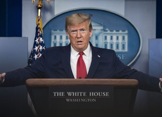 62% dos americanos são contra congelamento de gastos de Trump, diz pesquisa