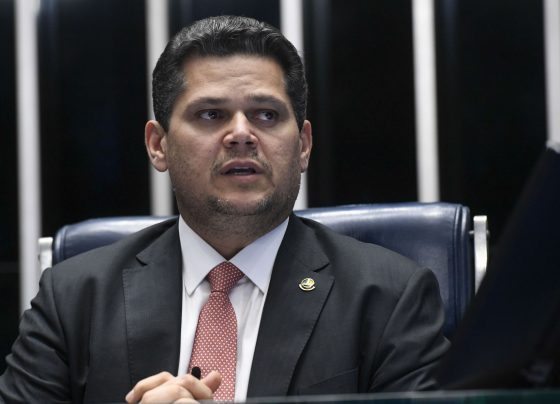 Alcolumbre diz que projeto sobre restos a pagar não tem impacto fiscal
