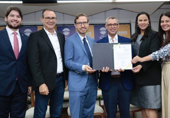 Assinado contrato para reestruturação da dívida do Estado com Banco Mundial – AJN1