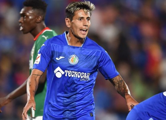 Corinthians encaminha contratação do lateral Angileri, do Getafe