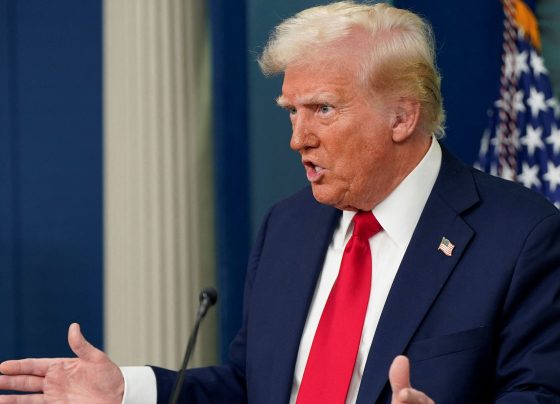 Especialista explica impactos de taxas de Trump no Brasil