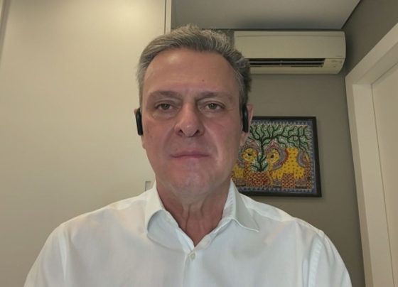 Estamos colhendo a maior safra da história, diz Carlos Fávaro à CNN