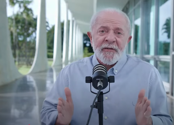 Lula diz que caixa de ovo a R$ 40 é “absurdo“, mas que preços “vão baixar“