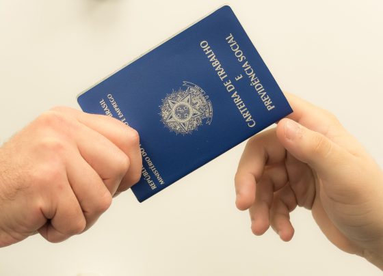 Mais de 40% dos profissionais pretendem mudar de carreira, diz pesquisa