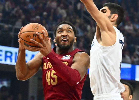 No sufoco, Cavs vencem os Grizzlies em partida marcada por confusão generalizada