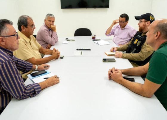 PREFEITURA DE ARACAJU DISCUTE ORDENAMENTO DE BARES E RESTAURANTES QUE OCUPAM AS CALÇADAS E RUAS – FaxAju
