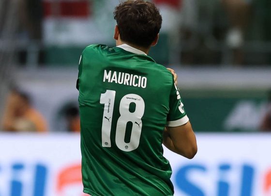 Palmeiras: Maurício sofre luxação no ombro e passará por exames