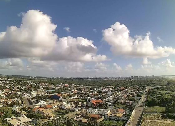  Previsão para este domingo é de céu claro a parcialmente nublado com chuva isolada – FaxAju