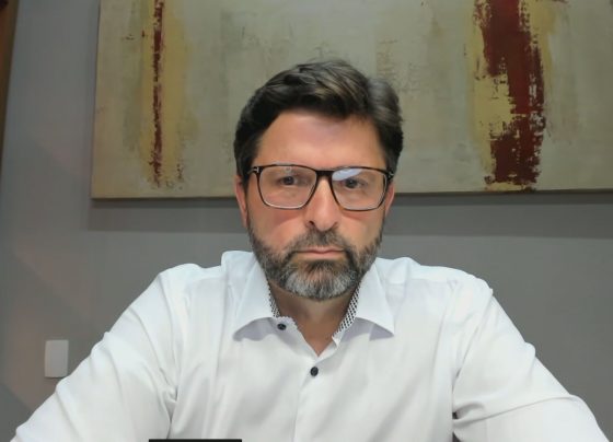 Trump “desmantela“ regras do comércio internacional, diz especialista ao WW