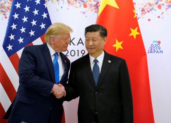 Uma guerra comercial entre EUA e China prejudicaria ambos, diz professor