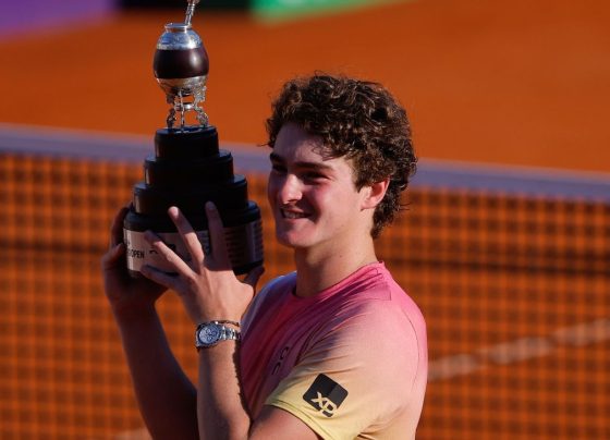 Zverev breca euforia por João Fonseca: ‘Precisamos nos acalmar’