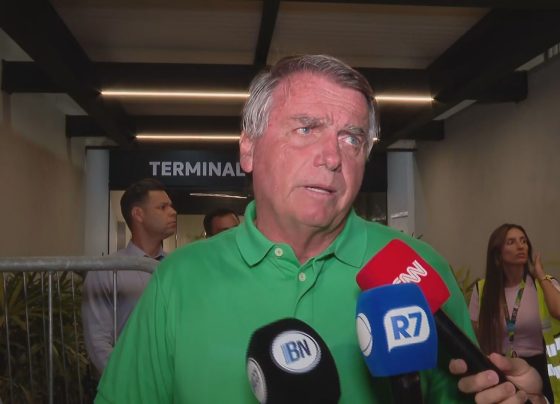 Bolsonaro ironiza golpe e questiona legalidade das investigações