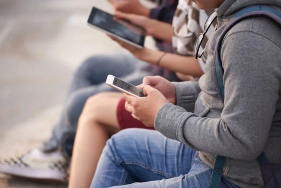 K-pop? Os temas mais pesquisados por jovens brasileiros em assistente de IA – AJN1