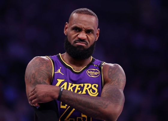 LeBron James deve desfalcar os Lakers por até duas semanas