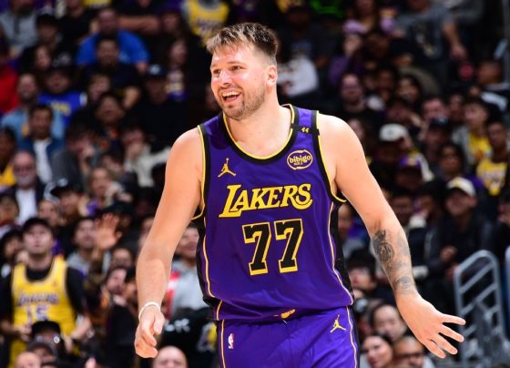 Luka e LeBron aparecem na hora certa, e Lakers conseguem superar os Clippers