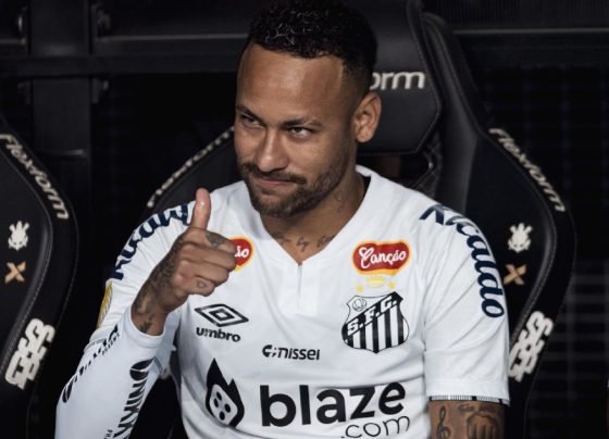 Neymar é criticado por jornal: ‘Desconforto não o impediu de curtir o Carnaval