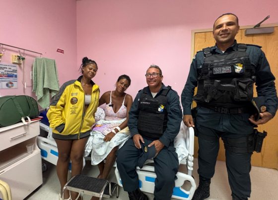 Policiais militares auxiliam mulher em trabalho de parto durante bloco de Carnaval na Zona Norte de Aracaju – P.M.S.E.