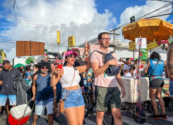 Primeiro dia do carnaval do Rasgadinho 2024 reúne multidão de foliões e impulsiona a economia – FaxAju