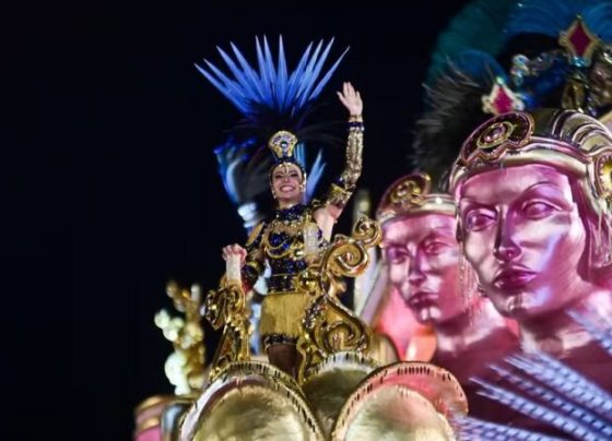 Rosas de Ouro é campeã do carnaval de São Paulo após 15 anos – AJN1