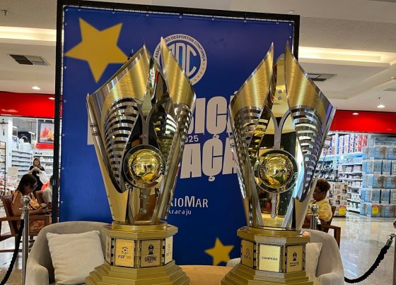 Exposição das taças no Shopping Rio Mar
