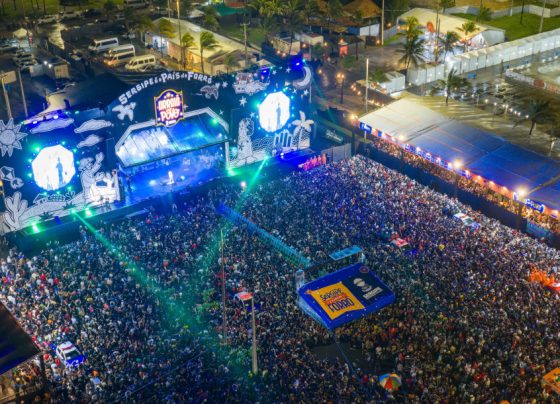 ARRAIÁ DO POVO RETOMA PROGRAMAÇÃO DE SHOWS E ATRAI MAIS DE 32 MIL PESSOAS PARA A ÚLTIMA ‘TERÇA DO ARROCHA’ – FaxAju