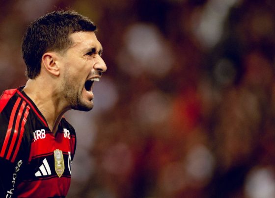 Arrascaeta responde se ainda pensa em deixar Flamengo para atuar na Europa