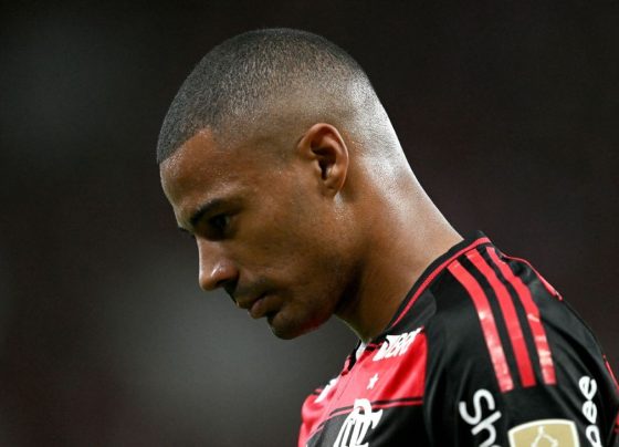 De la Cruz volta a ser problema para o Flamengo no Mundial de Clubes por lesão crônica