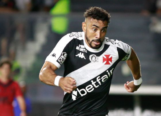 Dirigente diz que Vasco negocia fim do contrato com Payet