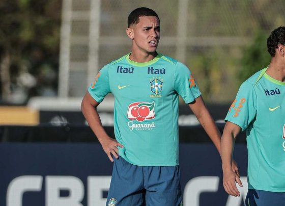 Jovem do Corinthians participa de 1º treino de Ancelotti na seleção