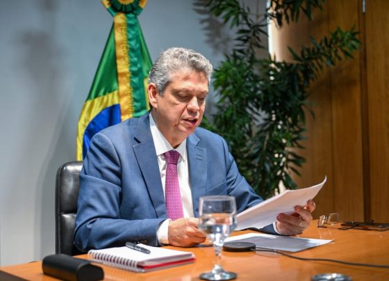 Ministro Márcio Macêdo representa Lula em encontro com presidentes, em Sevilha – FaxAju