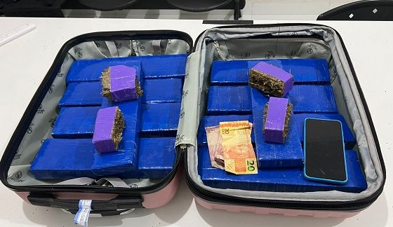 Mulher é presa em flagrante transportando 9 kg de drogas dentro de ônibus em Indiaroba