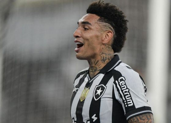 No adeus ao Botafogo, Igor Jesus prevê sucesso na Premier League: ‘Vou me dar bem’