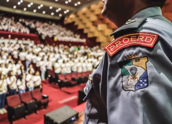 PMSE realiza formatura de mais de 1.200 alunos por meio do Proerd no Teatro Tobias Barreto – P.M.S.E.