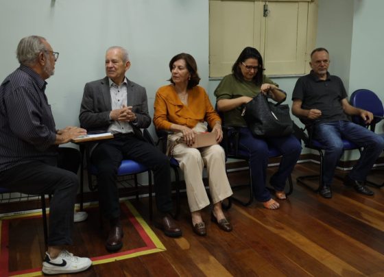 Projeto ´Encontro com o Autor Sergipano´ recebe o médico e escritor Henrique Batista