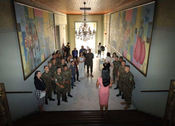 Projeto ´Visita à Casa do Povo´ recebe familiares de militares do 28º BC