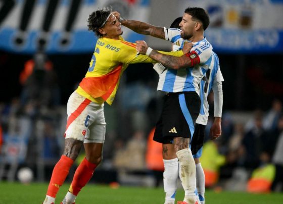 Richard Ríos discute com Otamendi após Argentina x Colômbia: ‘Você está velho…’