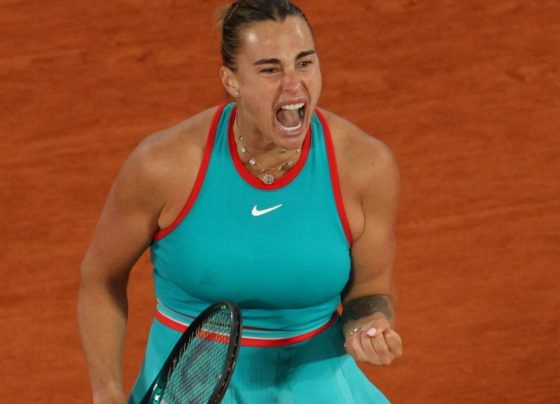 Roland Garros: Sabalenka despacha Swiatek com ‘pneu’ no fim e vai pela 1ª vez à final