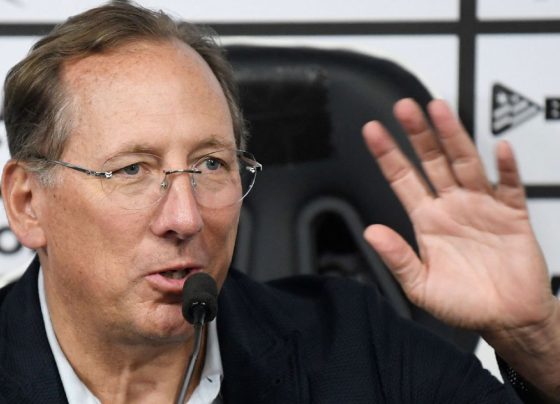 Alvo do Botafogo prioriza Europa e espera ofertas antes de decidir futuro
