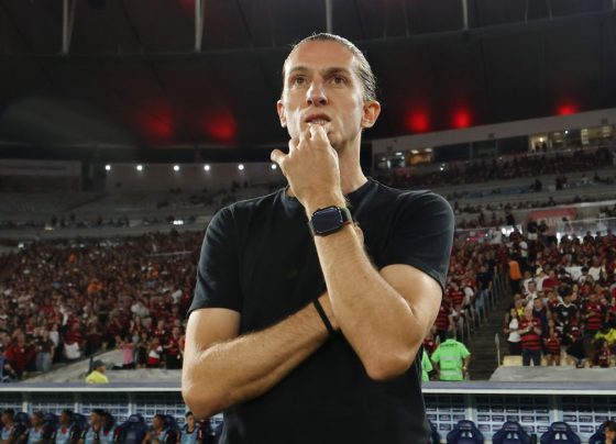 Filipe Luís comenta novos reforços do Flamengo e ‘abre portas’ para Paquetá